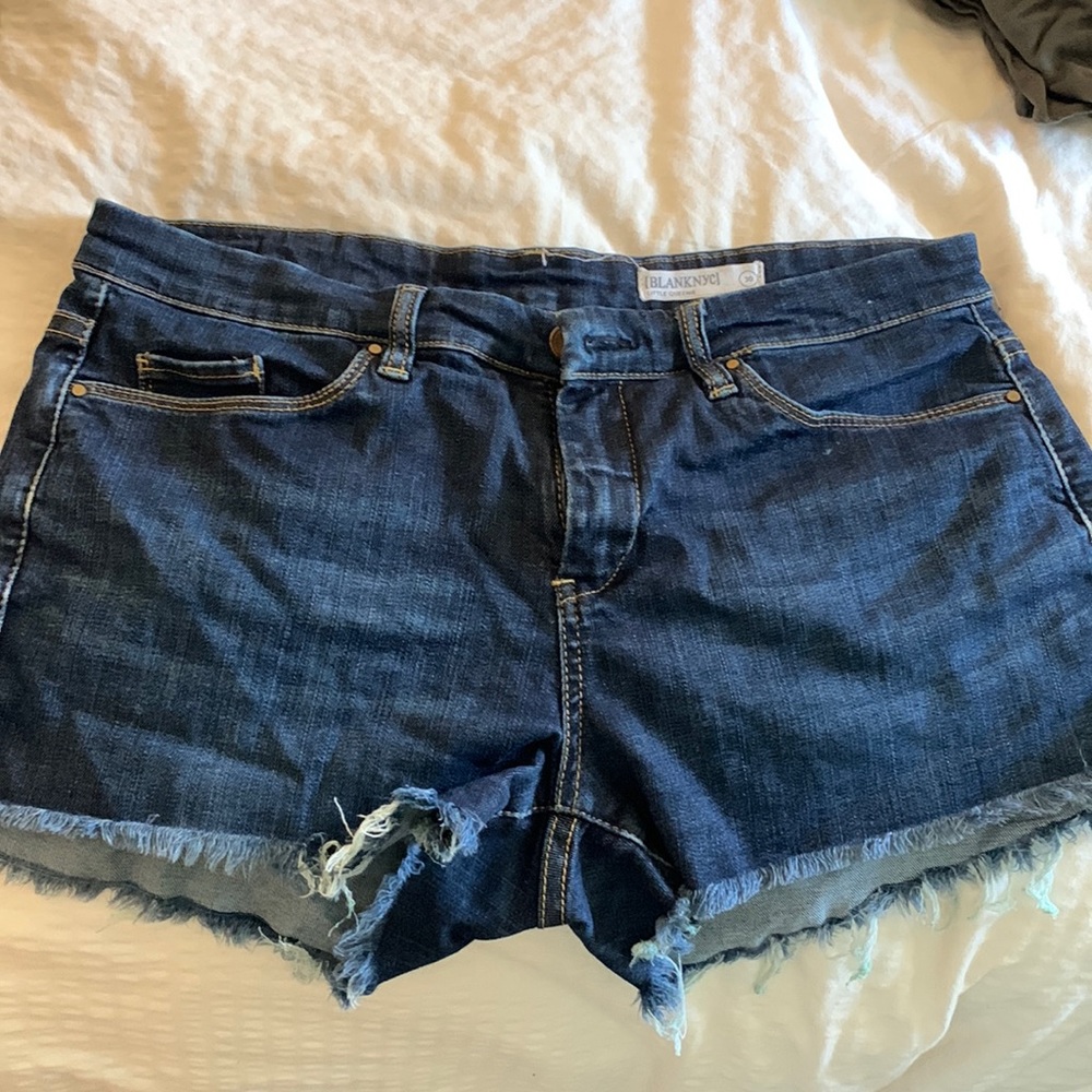BLANKNYC Jena shorts. Extremely stretchy.
